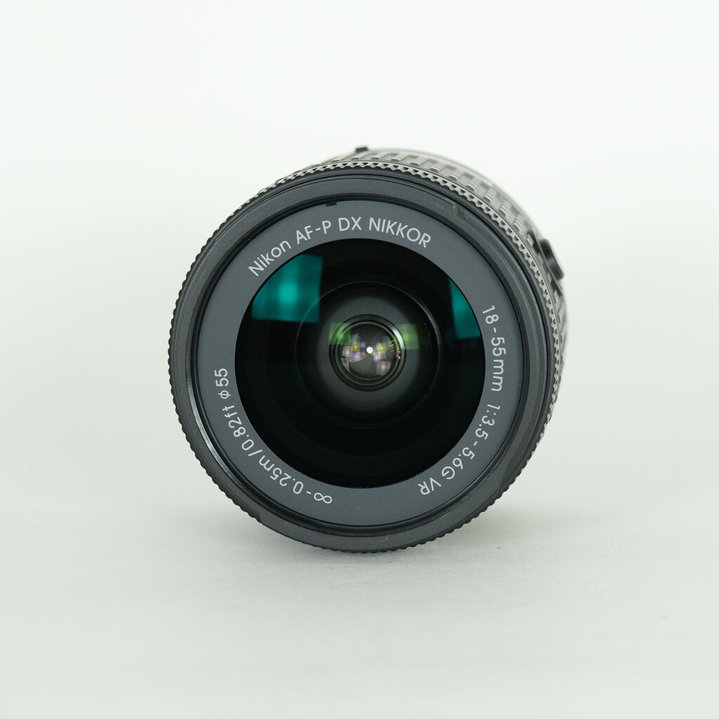 Nikon AF-S DX NIKKOR 18-55mm F3.5-5.6 G VR Nikon AF-S DX NIKKOR 18-55mm F3.5-5.6 G VR