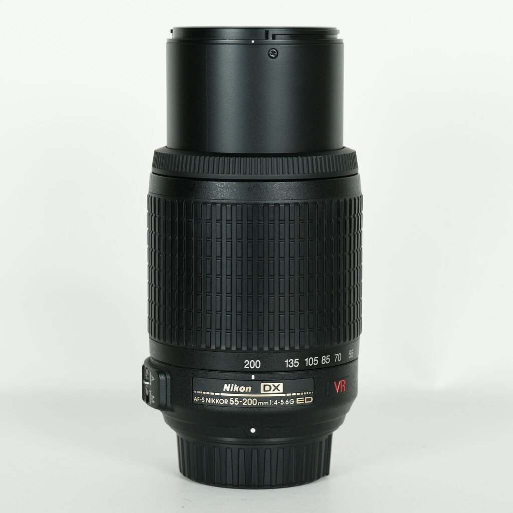 Nikon AF-S DX VR Zoom-Nikkor 55-200mm F4-5.6G IF-ED