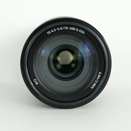 SONY FE 70-300mm F4.5-5.6 G OSS SEL70300G SONY FE 70-300mm F4.5-5.6 G OSS SEL70300G