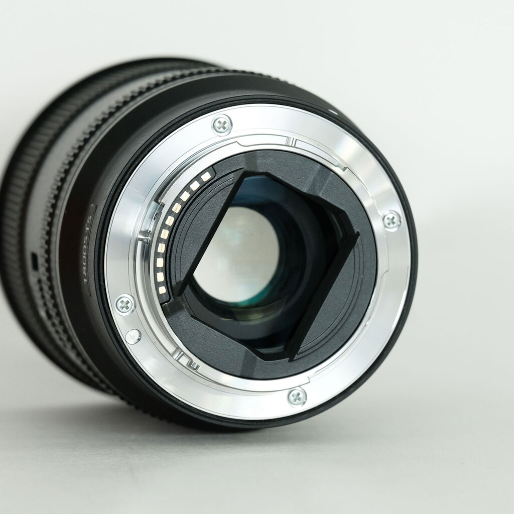 SONY FE 20mm F1.8 G SEL20F18G