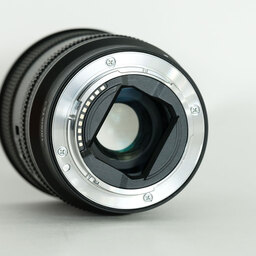 SONY FE 20mm F1.8 G SEL20F18G
