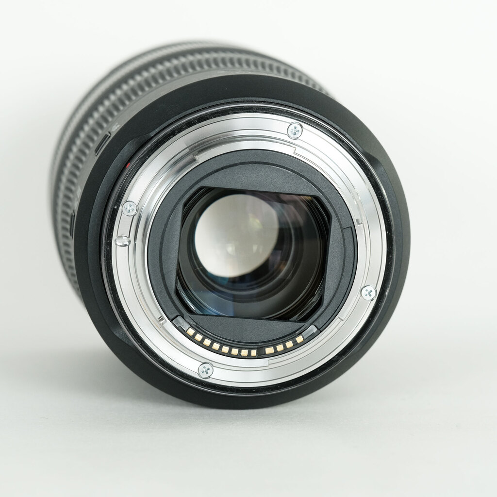 Canon RF24-70mm F2.8 L IS USM Canon RF24-70mm F2.8 L IS USM