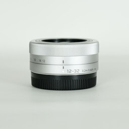 Panasonic LUMIX G VARIO 12-32mm / F3.5-5.6 ASPH. / MEGA O.I.S. Panasonic LUMIX G VARIO 12-32mm / F3.5-5.6 ASPH. / MEGA O.I.S.