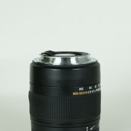 SIGMA 18-250mm F3.5-6.3 DC MACRO OS HSM (キヤノンEF用) SIGMA 18-250mm F3.5-6.3 DC MACRO OS HSM (キヤノンEF用)