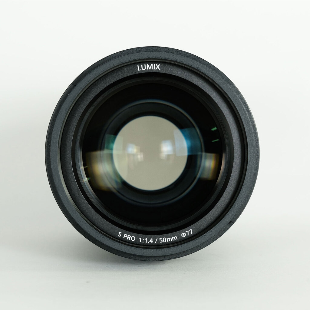 Panasonic LUMIX S PRO 50mm F1.4 Panasonic LUMIX S PRO 50mm F1.4