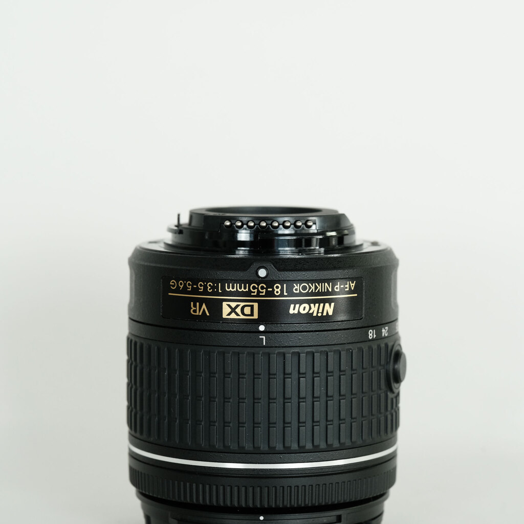 Nikon AF-P DX NIKKOR 18-55mm F3.5-5.6G VR Nikon AF-P DX NIKKOR 18-55mm F3.5-5.6G VR