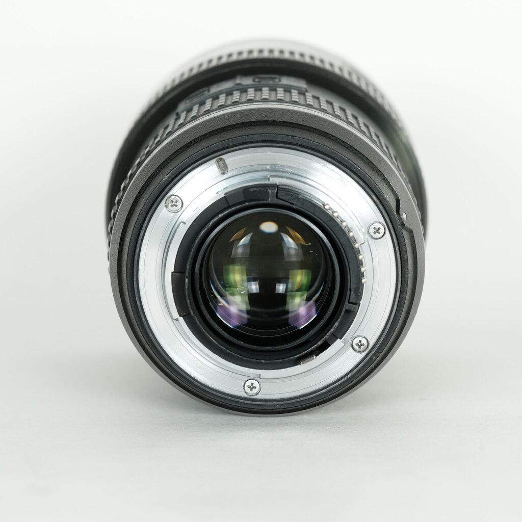 Nikon AF-S NIKKOR 16-35mm F4 G ED VR Nikon AF-S NIKKOR 16-35mm F4 G ED VR