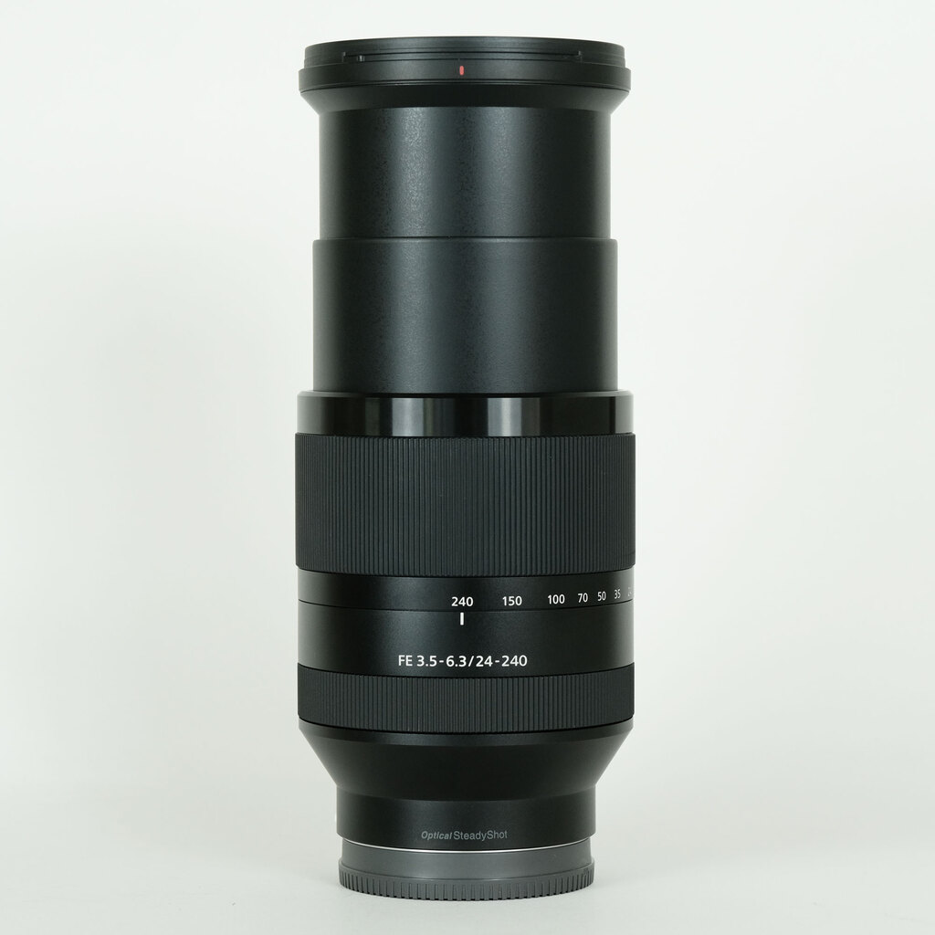 SONY FE 24-240mm F3.5-6.3 OSS SEL24240
