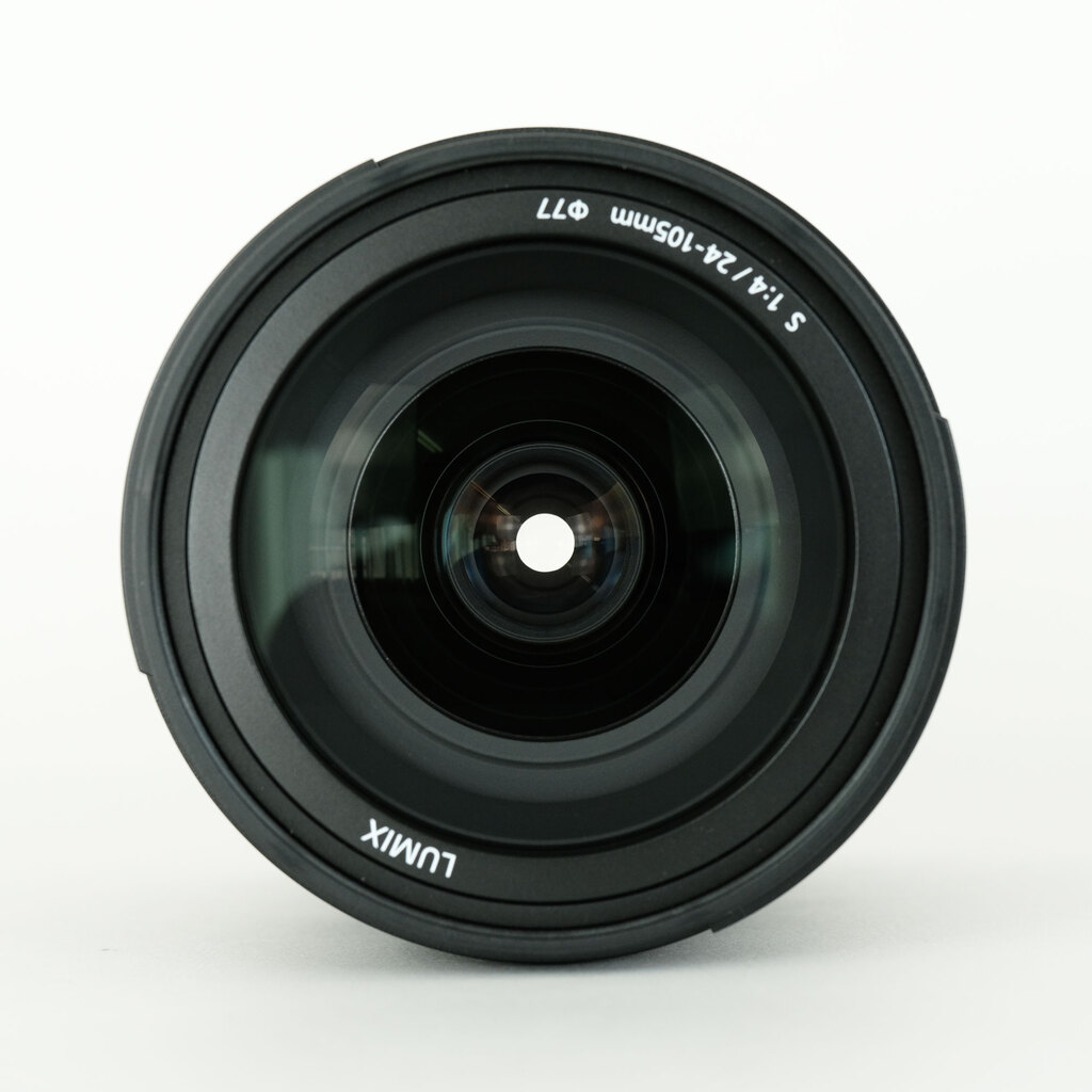 Panasonic LUMIX S 24-105mm F4 MACRO O.I.S. Panasonic LUMIX S 24-105mm F4 MACRO O.I.S.