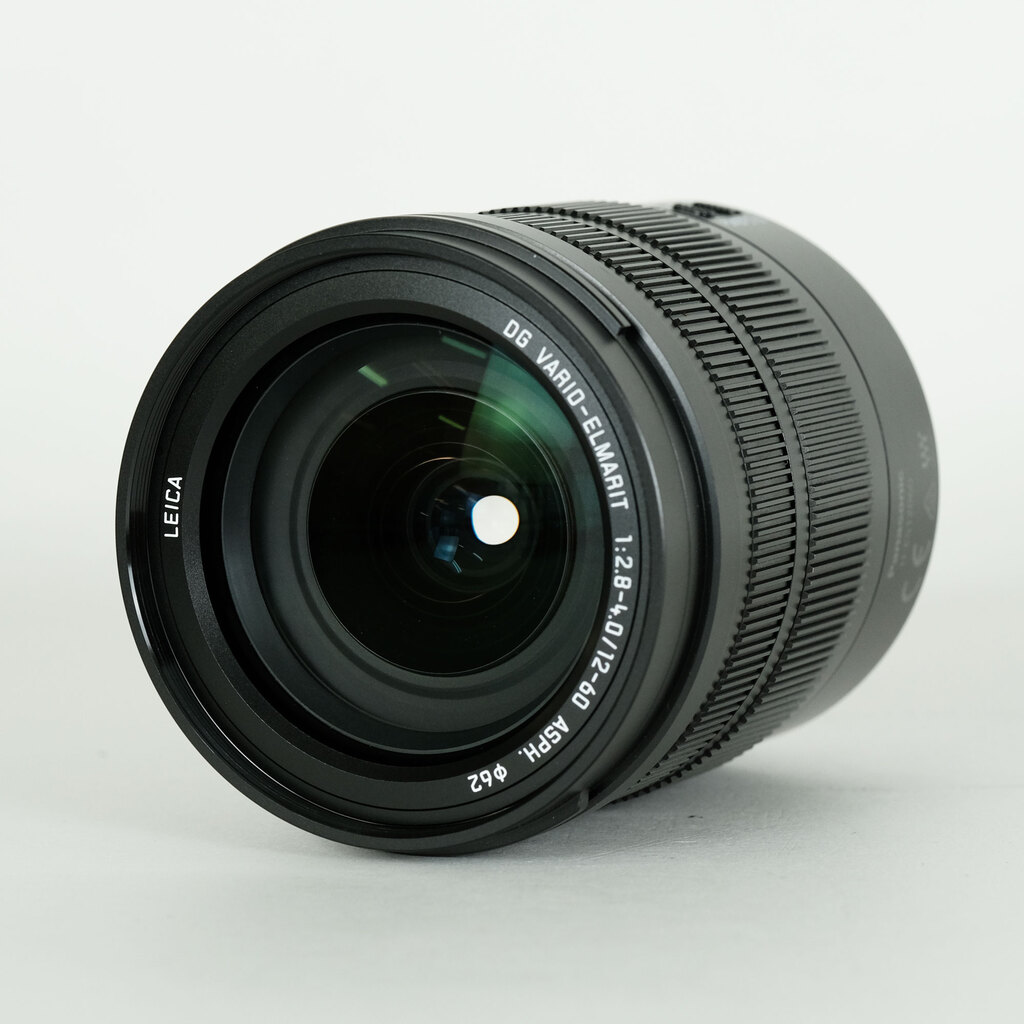Panasonic LEICA DG VARIO-ELMARIT 12-60mm / F2.8-4.0 ASPH. / POWER O.I.S. Panasonic LEICA DG VARIO-ELMARIT 12-60mm / F2.8-4.0 ASPH. / POWER O.I.S.