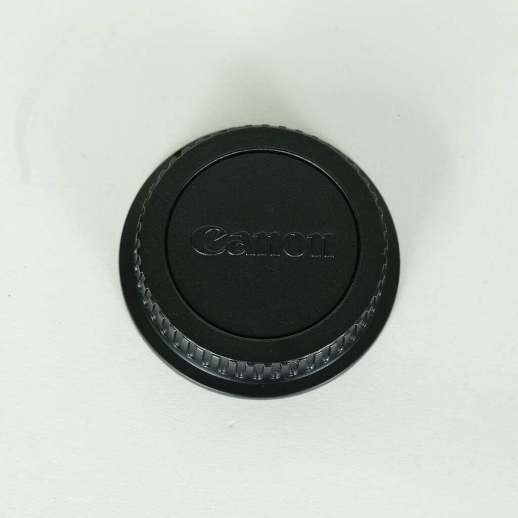 Canon EF28mm F1.8 USM Canon EF28mm F1.8 USM