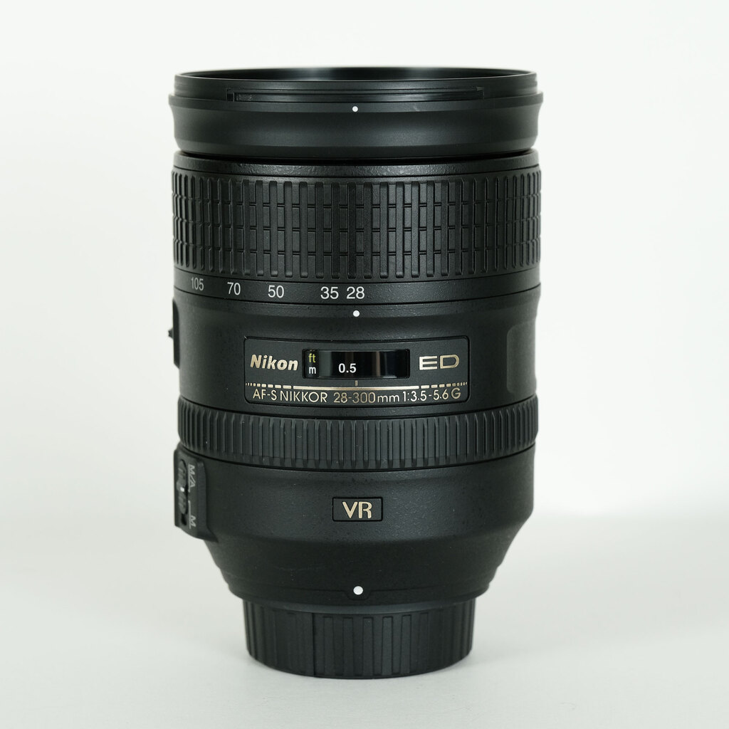 Nikon AF-S NIKKOR 28-300mm f/3.5-5.6G ED VR