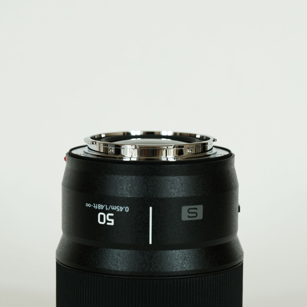 Panasonic LUMIX S 50mm F1.8 Panasonic LUMIX S 50mm F1.8