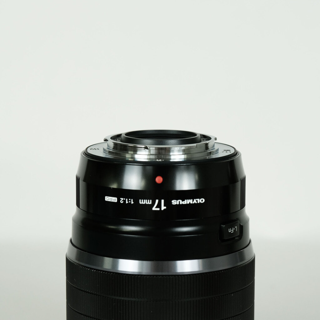 OLYMPUS M.ZUIKO DIGITAL ED 17mm F1.2 PRO