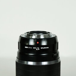 OLYMPUS M.ZUIKO DIGITAL ED 17mm F1.2 PRO