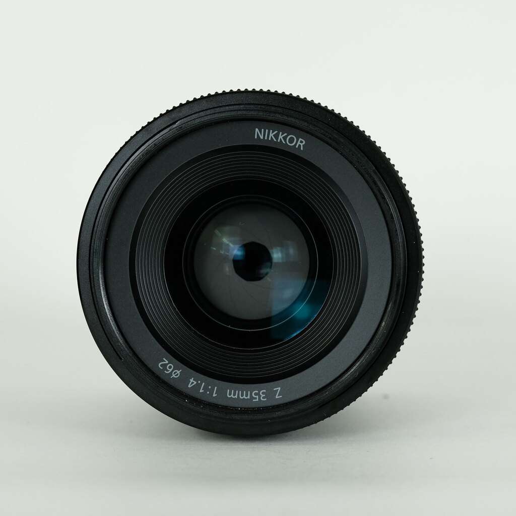 Nikon NIKKOR Z 35mm f/1.4 Nikon NIKKOR Z 35mm f/1.4