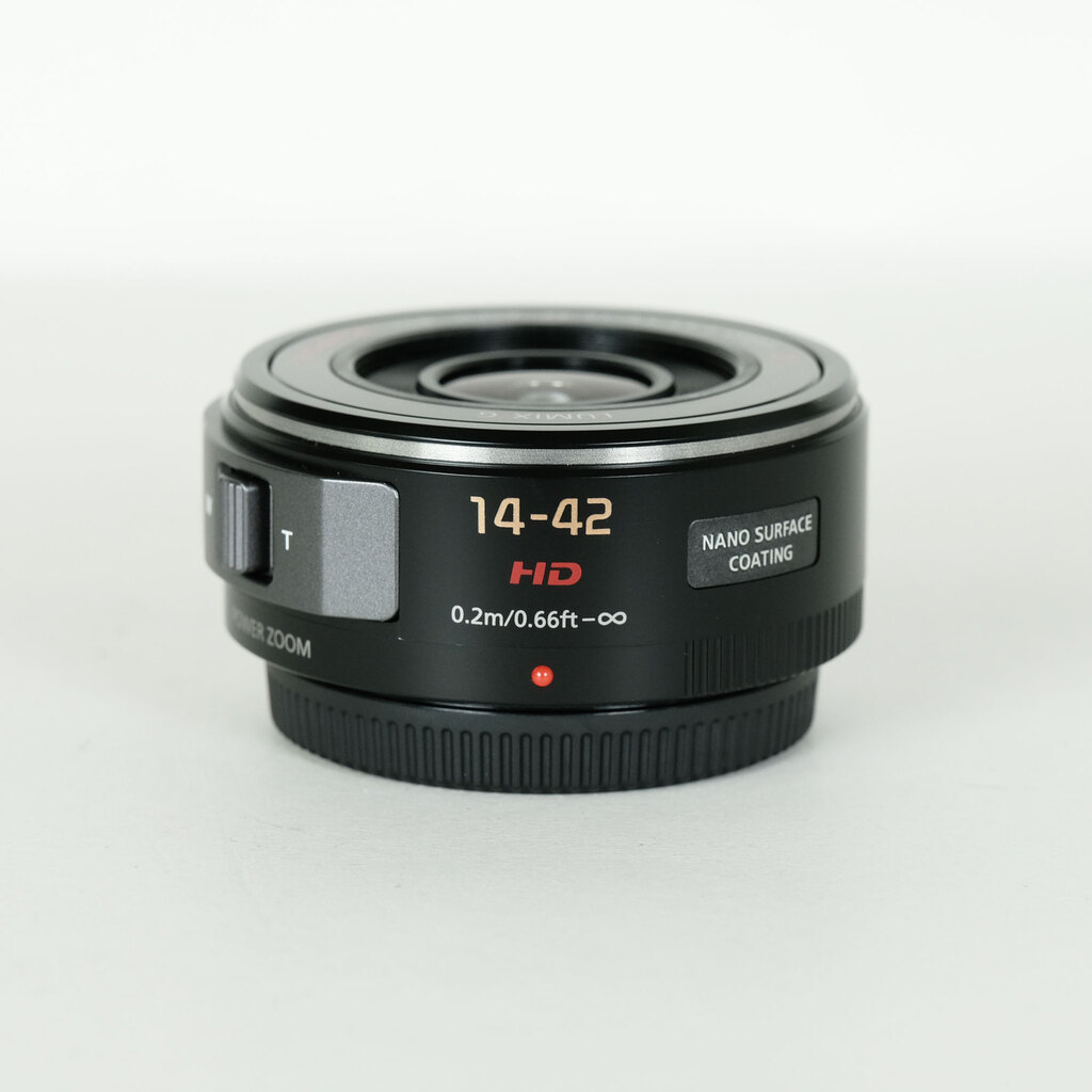 Panasonic LUMIX G X VARIO PZ 14-42mm / F3.5-5.6 ASPH. / POWER O.I.S. Panasonic LUMIX G X VARIO PZ 14-42mm / F3.5-5.6 ASPH. / POWER O.I.S.