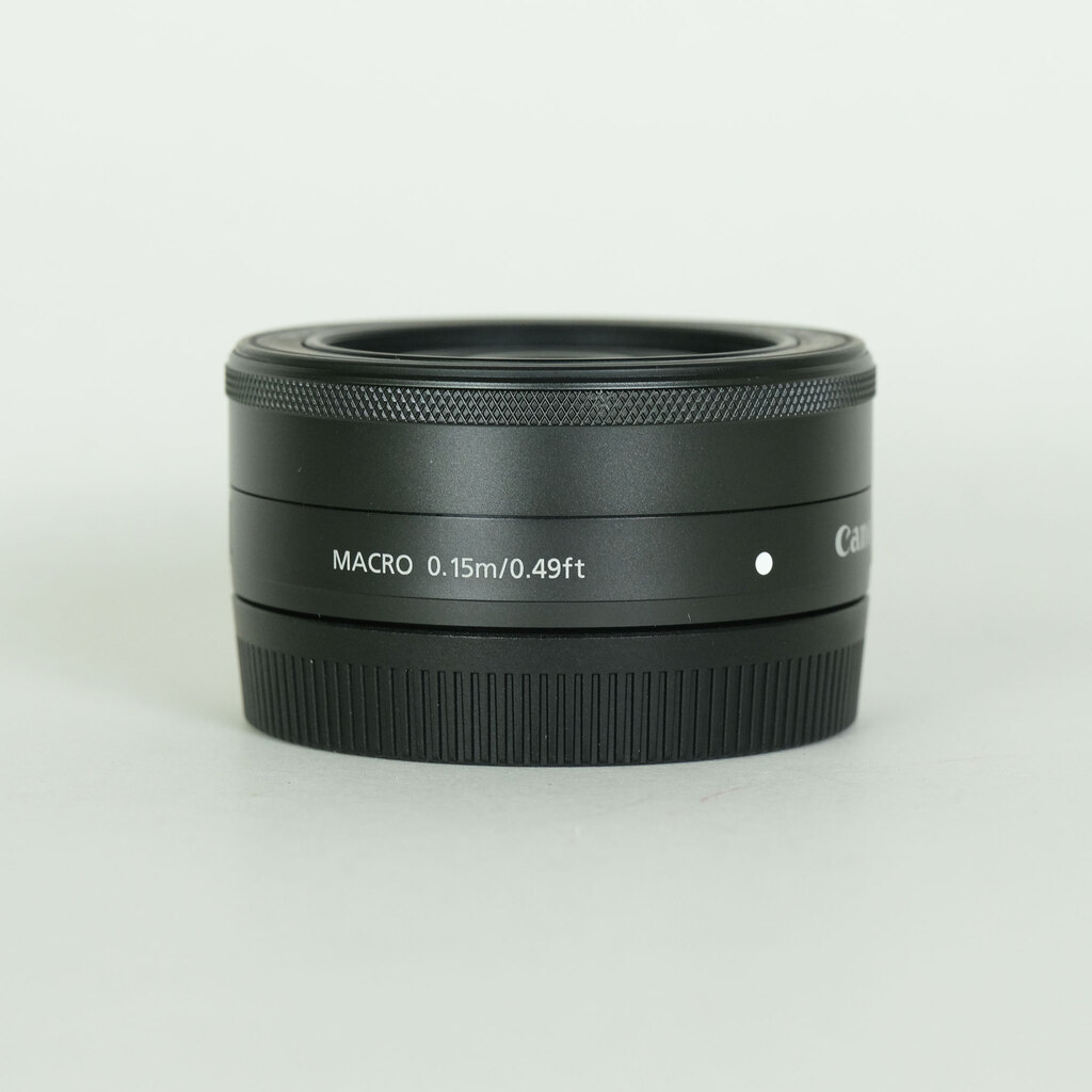 Canon EF-M22mm F2 STM