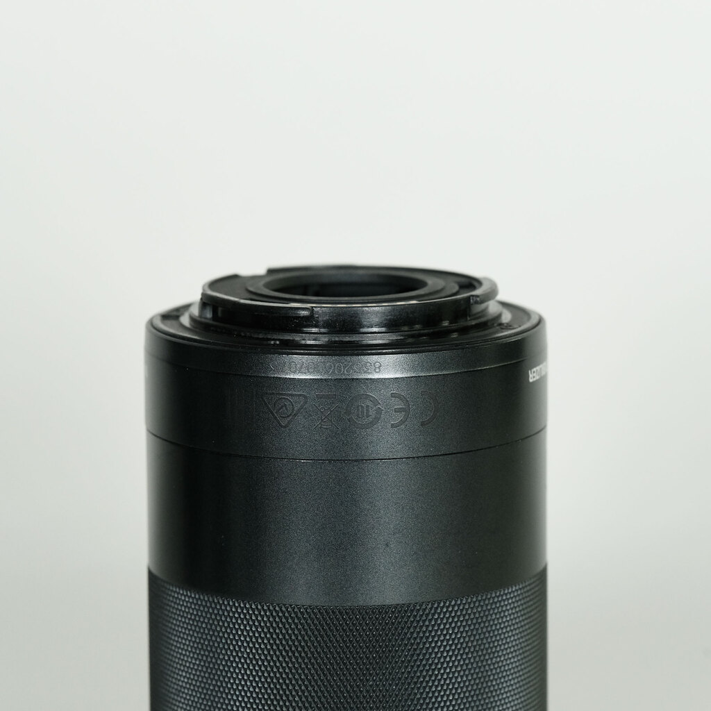 ジャンク品 Canon レンズ EF-M55-200mm シルバー Canon 望遠ズームレンズ EF-M55-200mm F4.5-6.3 IS STM(シルバー