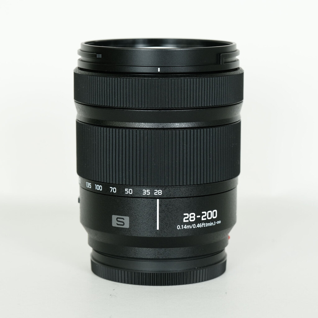 LUMIX S 28-200 mm F4-7.1 MACRO O.I.S. S-R28200 中古価格比較
