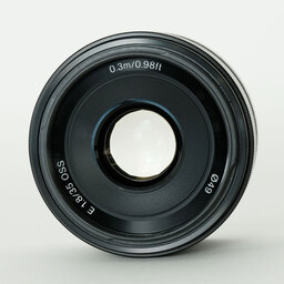 SONY E 35mm F1.8 OSS SEL35F18 SONY E 35mm F1.8 OSS SEL35F18