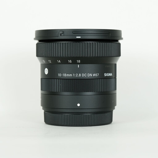 【値下げ】極美品／SIGMA 10-18mm F2.8 DC DN Xマウント 新品)SIGMA (シグマ) Contemporary 10-18mm F2.8 DC DN (フジ