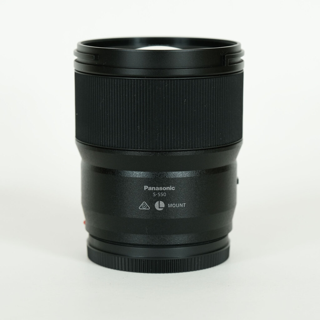 Panasonic LUMIX S 50mm F1.8 Panasonic LUMIX S 50mm F1.8