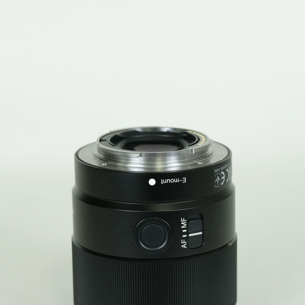 SONY FE 35mm F1.8 SEL35F18F