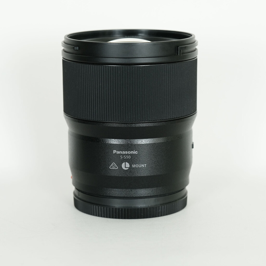Panasonic LUMIX S 50mm F1.8 Panasonic LUMIX S 50mm F1.8