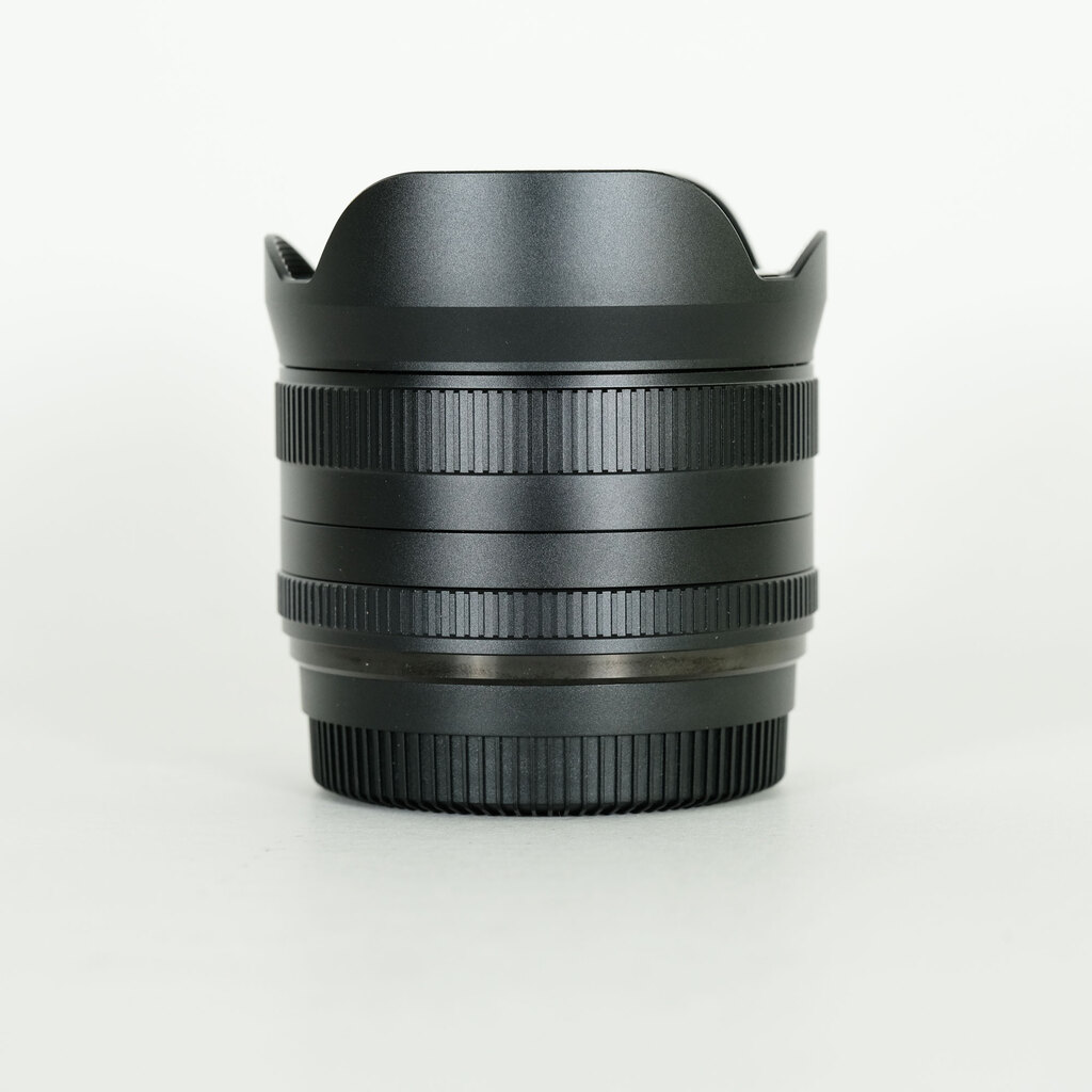 七工匠(7artisans)魚眼レンズ　7.5mm/f2.8 Fish-eye Amazon.co.jp: 七工匠 7Artisans 7.5mm F2.8 FISH-EYE II ED