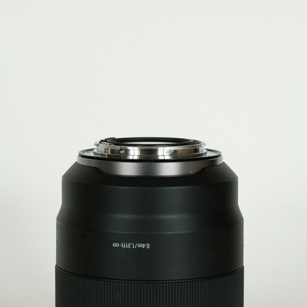 Canon RF50mm F1.2 L USM Canon RF50mm F1.2 L USM