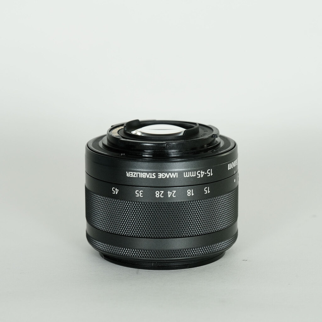 Canon EF-M15-45mm F3.5-6.3 IS STM