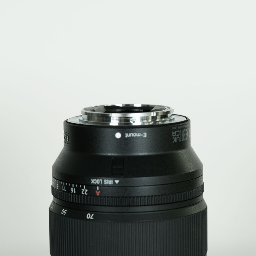 水没　SONY FE 24-70mm F2.8 GMII ズームレンズ　ジャンク SONY FE 24-70mm F2.8 GM II SEL2470GM2の出品 | ONE SCENE