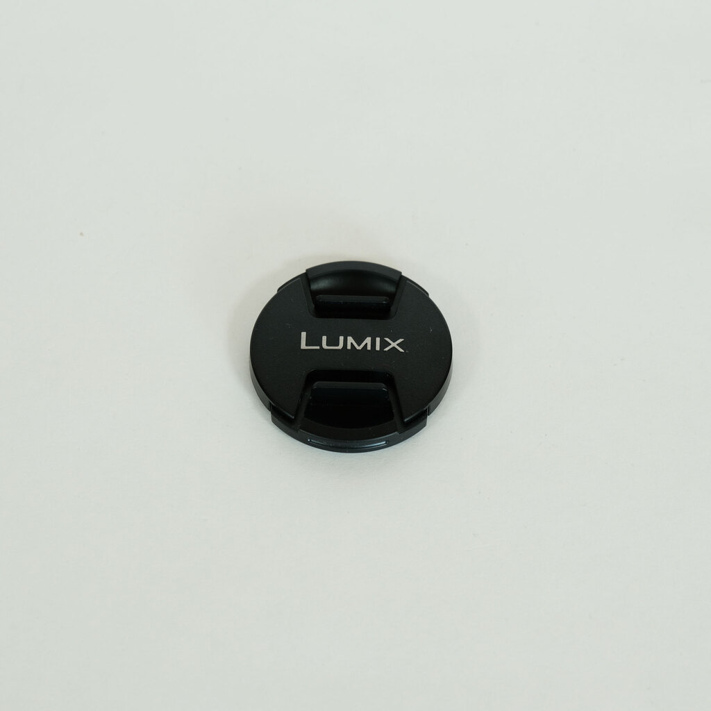 Panasonic LEICA DG SUMMILUX 25mm/F1.4 II ASPH. Panasonic LEICA DG SUMMILUX 25mm/F1.4 II ASPH.