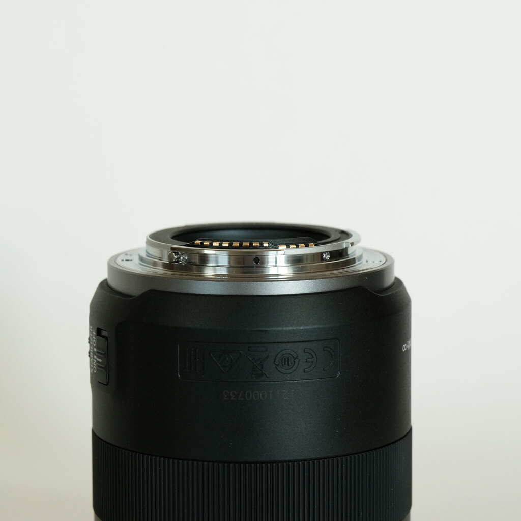 Canon RF85mm F2 MACRO IS STM Canon RF85mm F2 MACRO IS STM