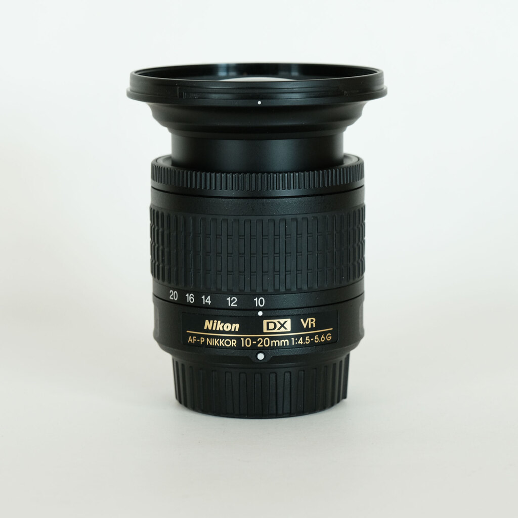 Nikon AF-P DX NIKKOR 10-20mm F4.5-5.6G VR Nikon AF-P DX NIKKOR 10-20mm F4.5-5.6G VR