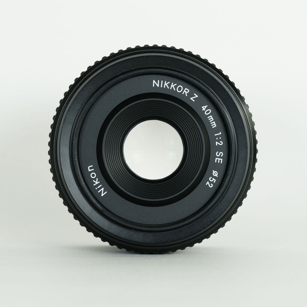 Nikon NIKKOR Z 40mm f/2 Nikon NIKKOR Z 40mm f/2