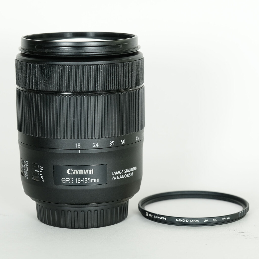 Canon EF-S18-135mm F3.5-5.6 IS USM
