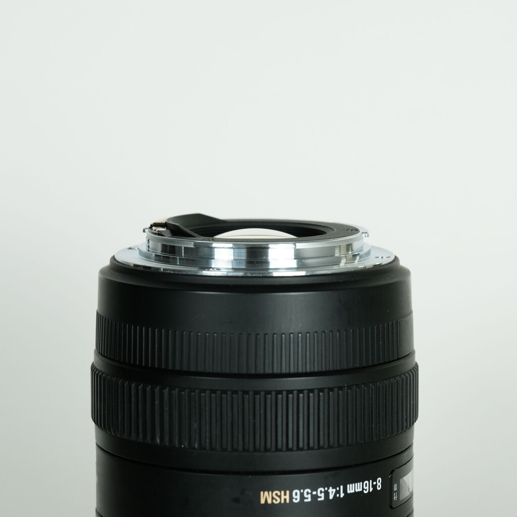 SIGMA 8-16mm F4.5-5.6DC HSM (キヤノンEF用) SIGMA 8-16mm F4.5-5.6DC HSM (キヤノンEF用)