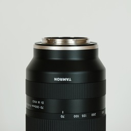 TAMRON 70-300mm F/4.5-6.3 Di III RXD (Model A047) [ソニーE用]