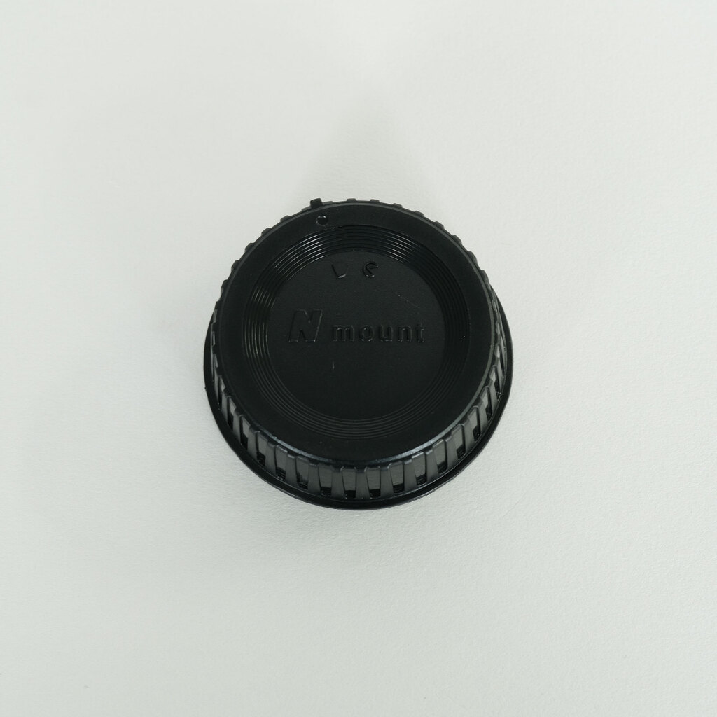 Nikon AF-S DX NIKKOR 18-55mm f3.5-5.6G VR II Nikon AF-S DX NIKKOR 18-55mm f3.5-5.6G VR II