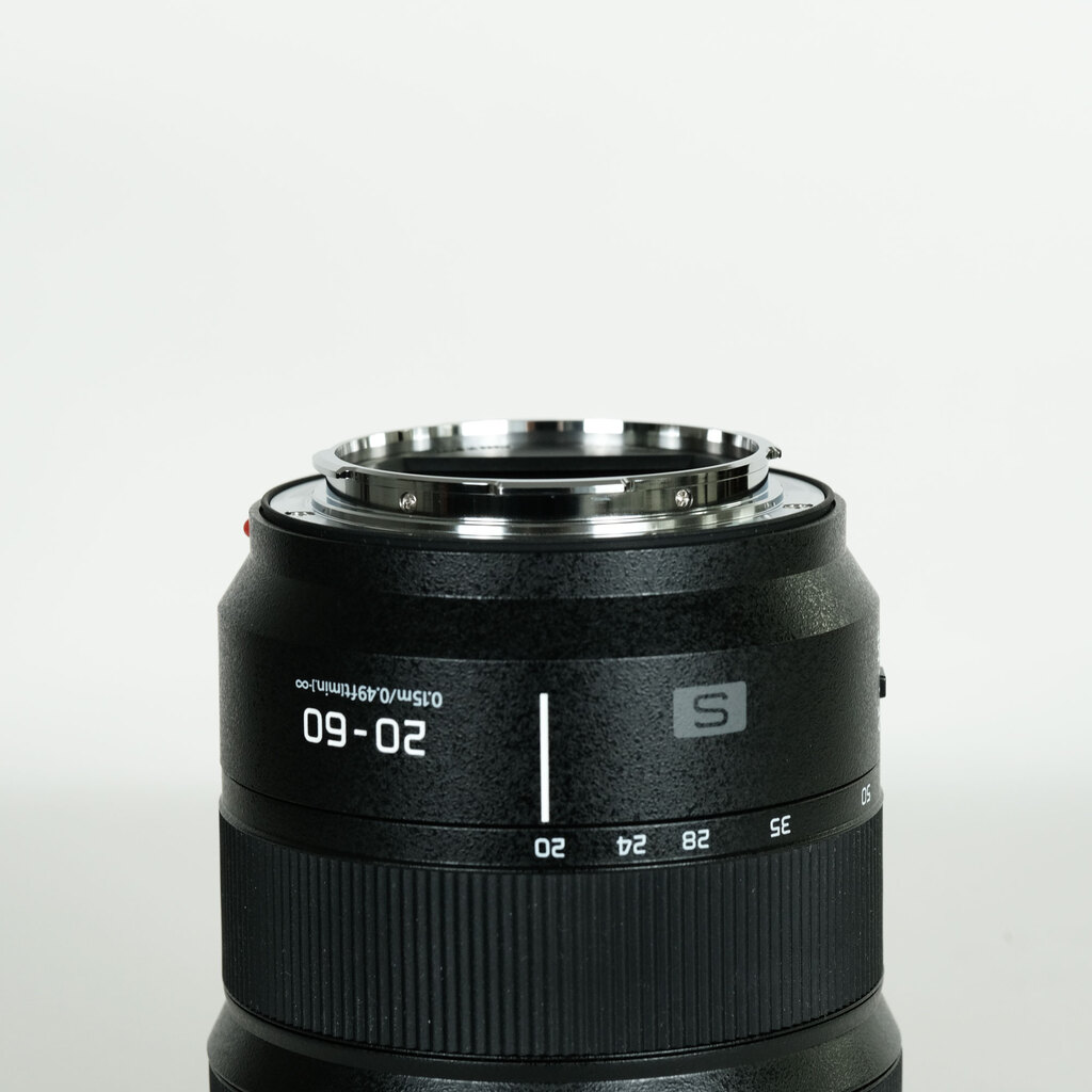 Panasonic LUMIX S 20-60mm F3.5-5.6 Panasonic LUMIX S 20-60mm F3.5-5.6