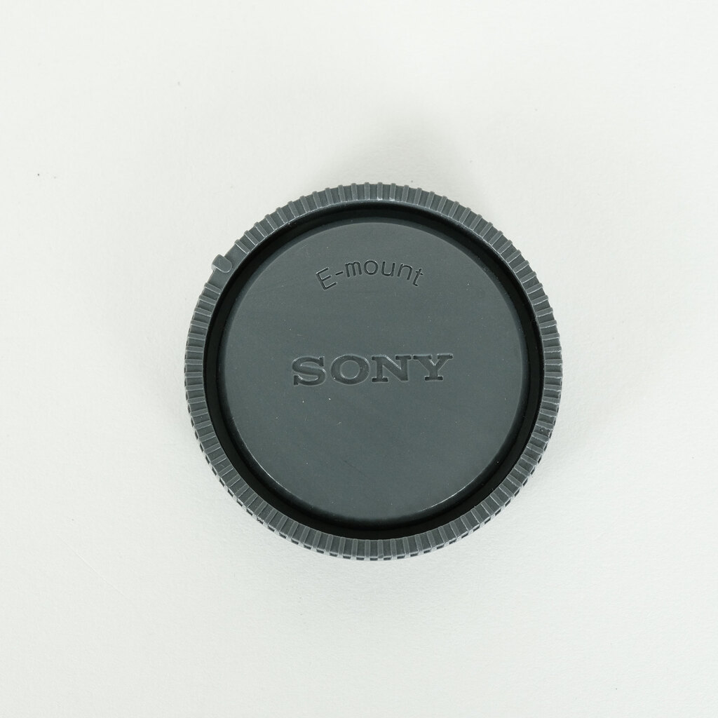 SONY E 18-135mm F3.5-5.6 OSS SEL18135 SONY E 18-135mm F3.5-5.6 OSS SEL18135