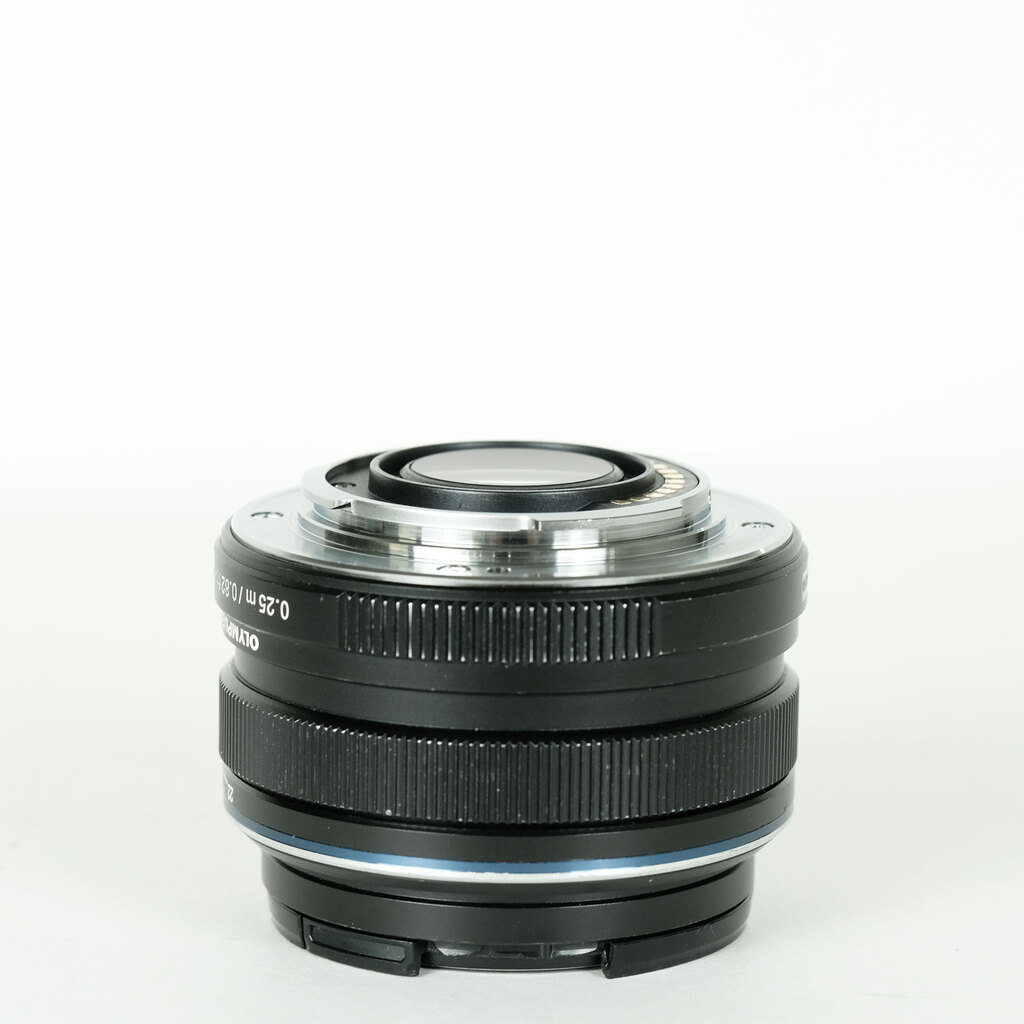 OLYMPUS M.ZUIKO DIGITAL 17mm F1.8