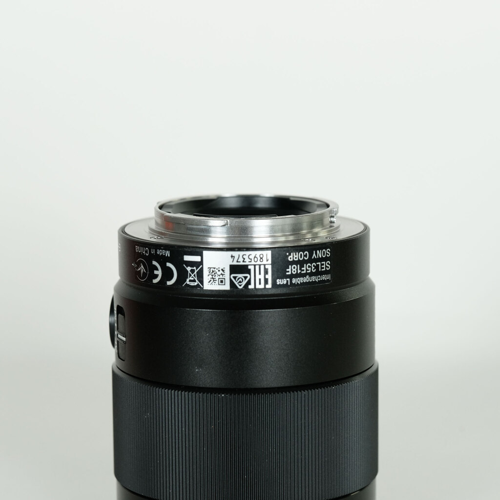 SONY SEL35F18F 単焦点レンズ 美品 SONY純正フルサイズ用35mm単焦点レンズ比較！ - STACC MORIKAWA