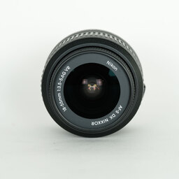 Nikon AF-S DX NIKKOR 18-55mm F3.5-5.6 G VR Nikon AF-S DX NIKKOR 18-55mm F3.5-5.6 G VR