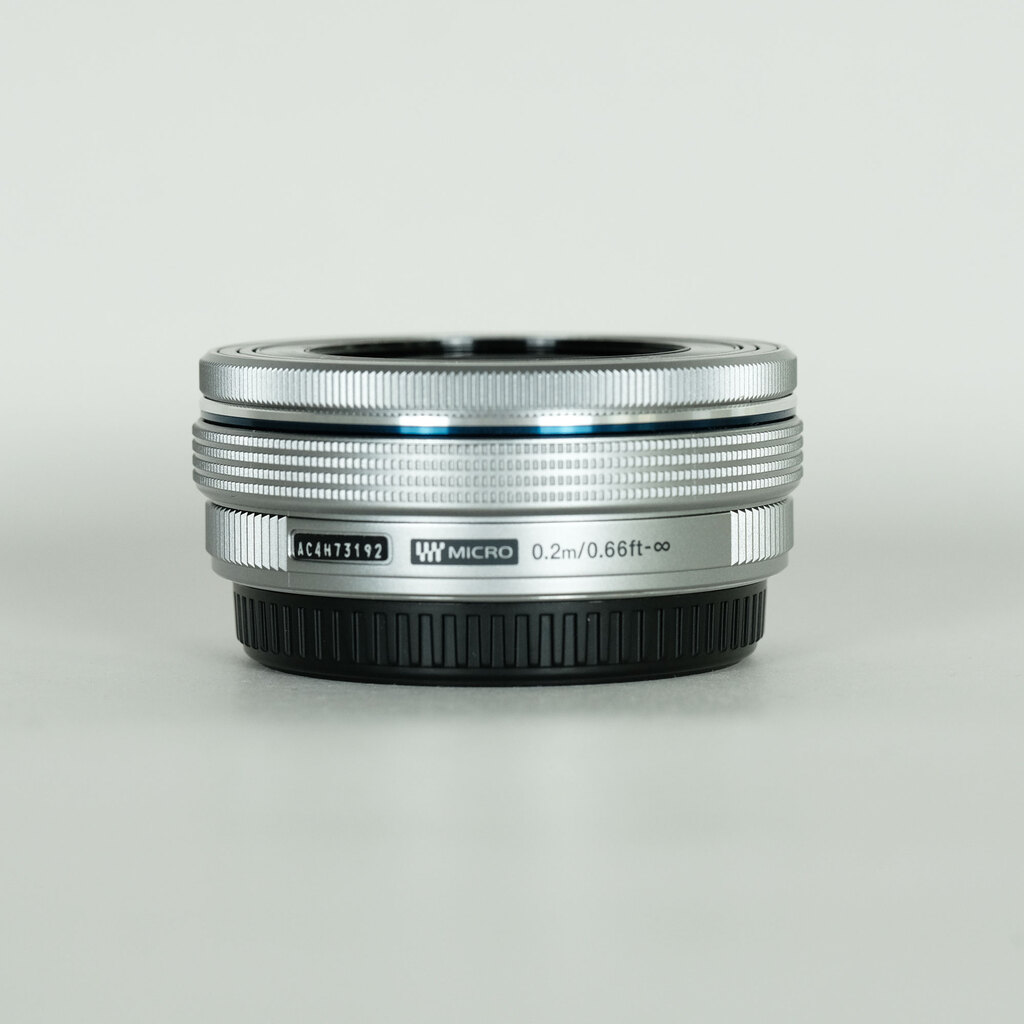 OLYMPUS M.ZUIKO DIGITAL ED 14-42mm F3.5-5.6 EZ シルバー