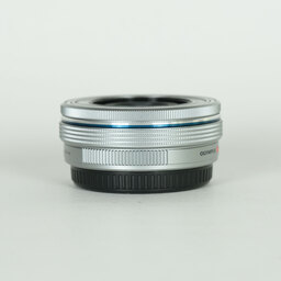 OLYMPUS M.ZUIKO DIGITAL ED 14-42mm F3.5-5.6 EZ シルバー OLYMPUS M.ZUIKO DIGITAL ED 14-42mm F3.5-5.6 EZ シルバー