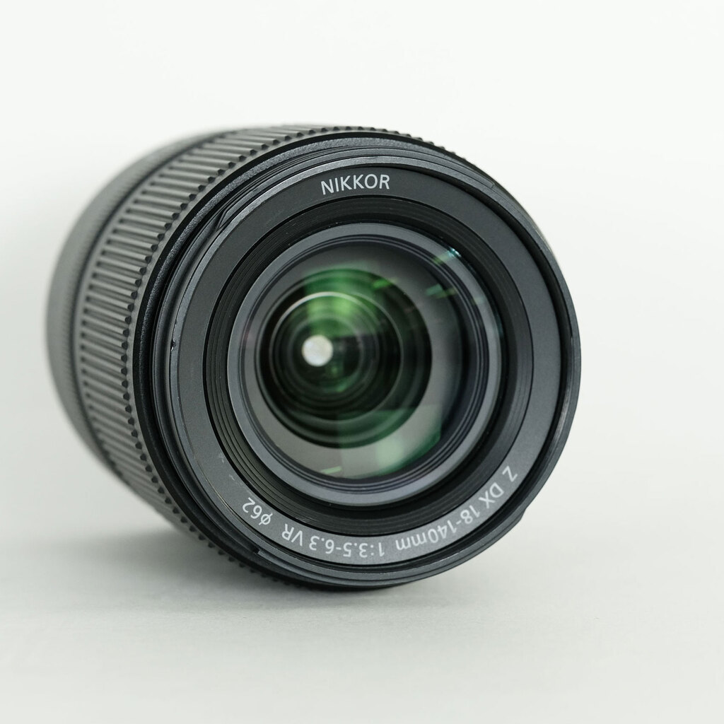 Nikon NIKKOR Z DX 18-140mm f/3.5-6.3 VR Nikon NIKKOR Z DX 18-140mm f/3.5-6.3 VR