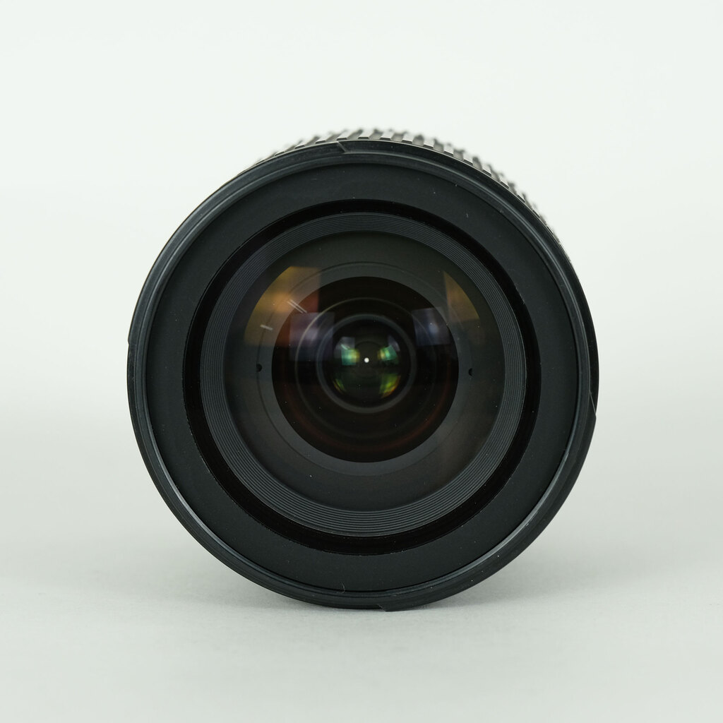 Nikon AF-S DX ED 18-135mm F3.5-5.6 G(IF) Nikon AF-S DX ED 18-135mm F3.5-5.6 G(IF)